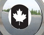 Canadian flag emblem plate